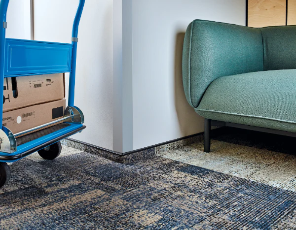 Kątownik PVC 25x25x1,1mm Cezar Czarny RAL9005 Mat 2m - Image 3