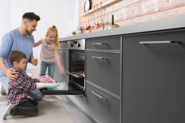 Kątownik PVC 40x10x1,1mm Cezar Biały RAL9003 Mat 1m - Image 6
