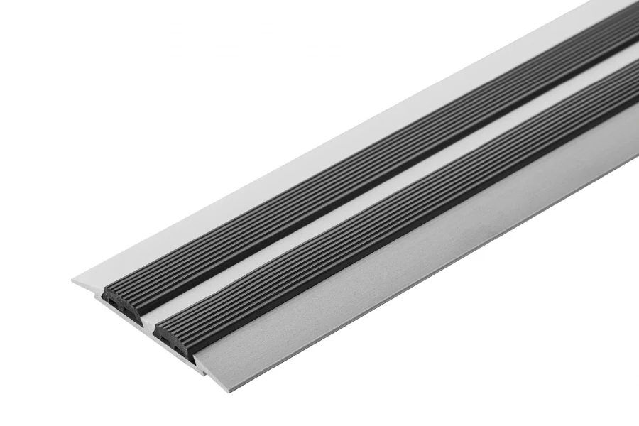Listwa ochronna AL płaska szeroka 45mm z gumą L= 1,80m Srebrny