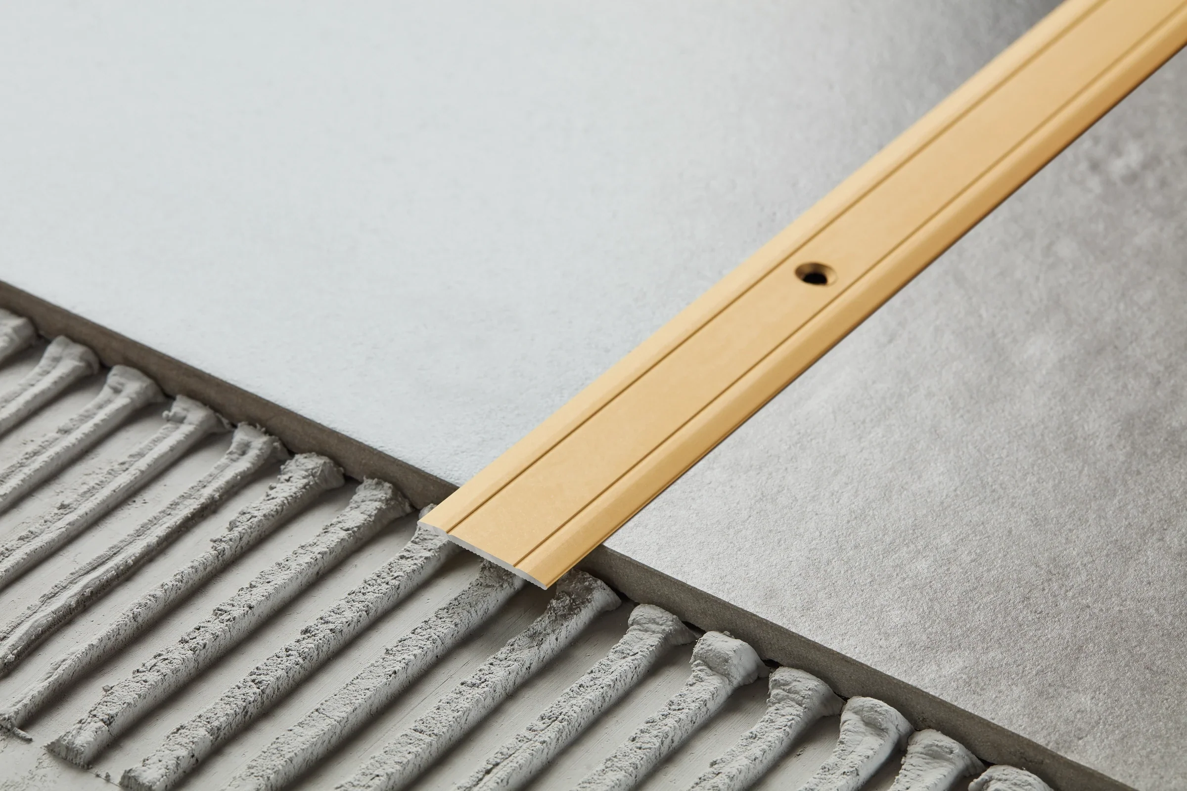 Profil progowy płaski aluminiowy 30mm Cezar Srebrny Mat 2m - Image 2