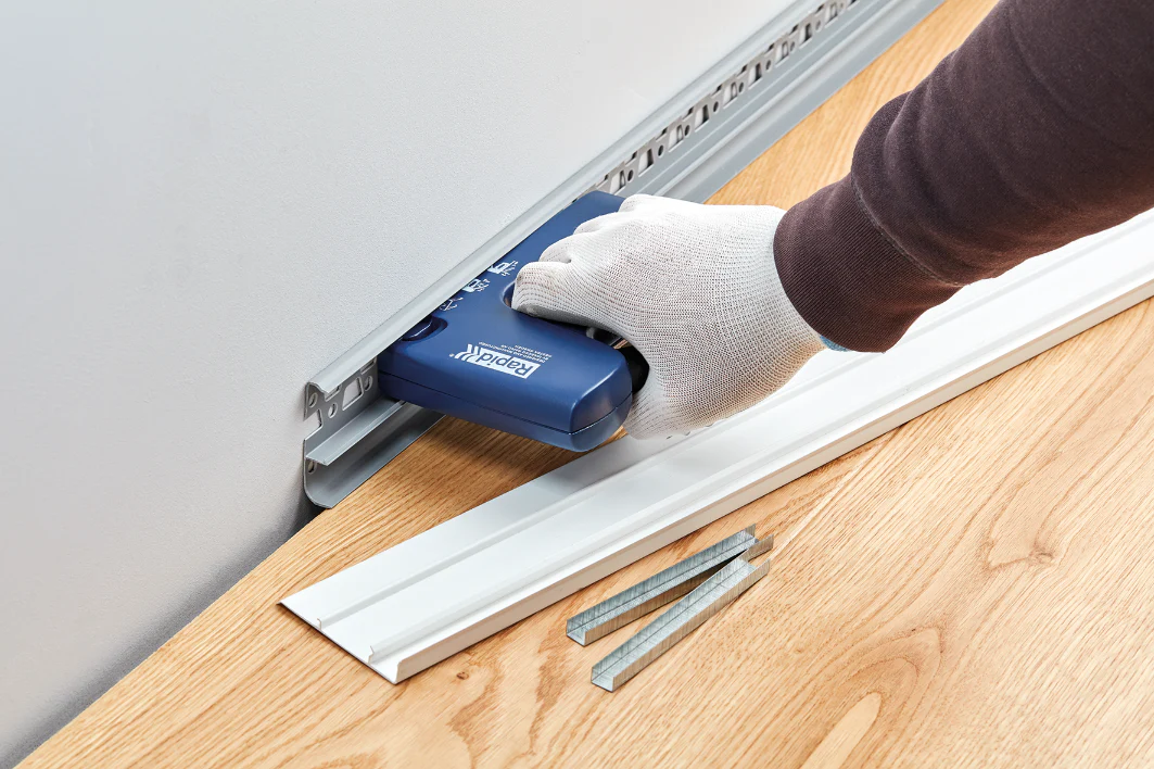 Listwa przypodłogowa PVC Hi Line Prestige 22x75mm Cezar Dąb Sycyliania Mat 2,50m - Image 5