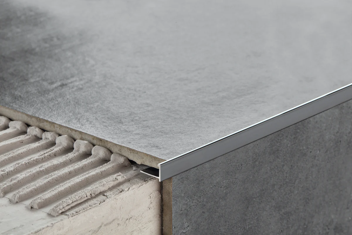 Profil do glazury aluminiowy narożny z krawędzią 10mmx18mm Cezar Złoty Mat 2,50m - Image 3