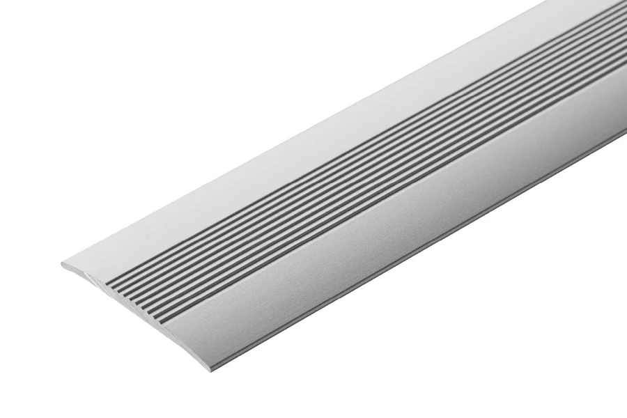 Profil progowy owalny z ryflem aluminium anoda 38mm 2m Srebrny