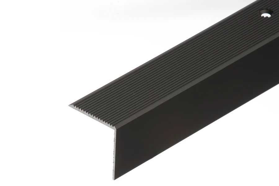Profil schodowy ryflowany aluminium anoda 30x30mm 1m Brązowy