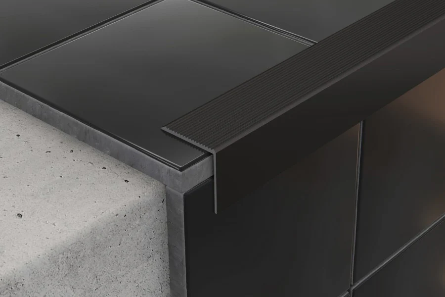 Profil schodowy ryflowany aluminium anoda 30x30mm 1m Brązowy - Image 2